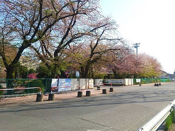 小学校 1100m 熊谷市立籠原小学校