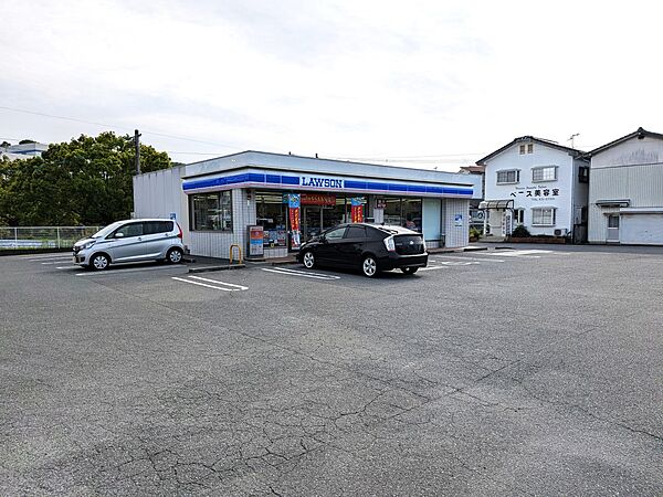 コンビニ 950m ローソン大牟田新勝立店