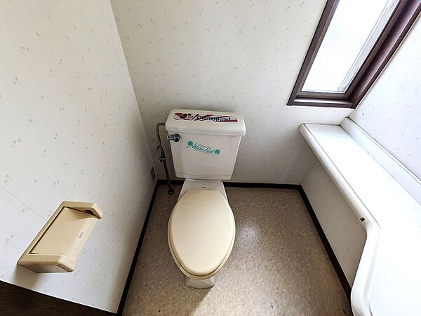 【トイレ】2階にもトイレがありますので、小さなお子様も安心です。(2026年8月撮影)