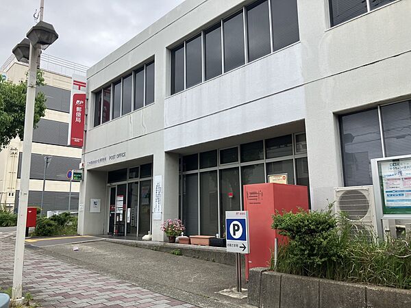 郵便局 650m 三木西自由が丘郵便局