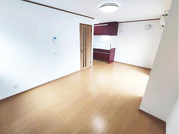初期費用をぐっと抑えて、賢くマイホームを手に入れませんか？「自分の希望物件だといくら浮くの？」というお問い合わせも大歓迎です。電話またはメールにて、概算の諸費用明細をスピーディーにお届けします♪