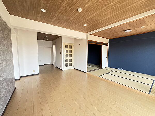 和室の壁を撤去したことで広さが増しています！