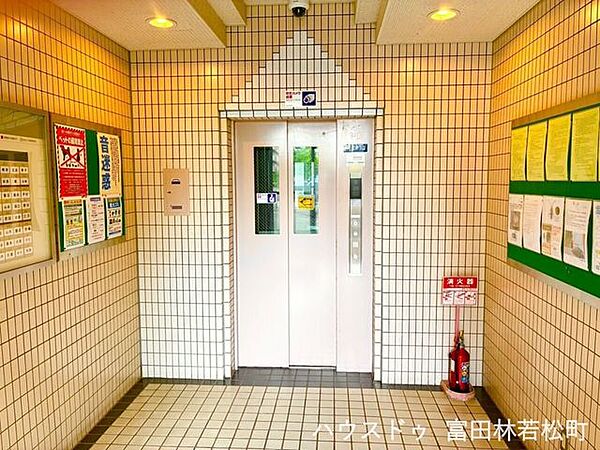 エレベータ