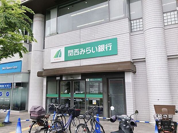 関西みらい銀行金剛東出張所 690m