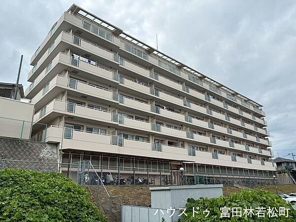 外観：327002807072
