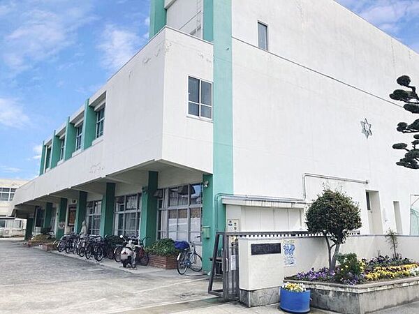 富田林市立喜志小学校 1900m