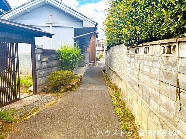 前面道路含む現地写真