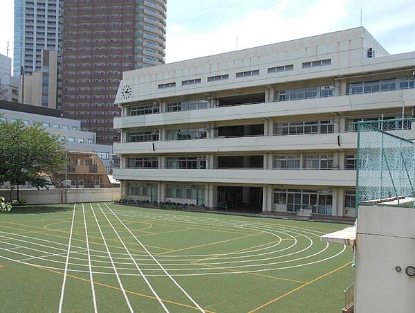 新宿区立富久小学校