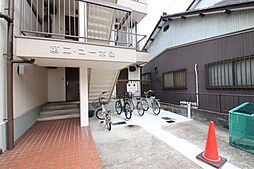 6 / 11