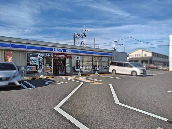 ローソン王寺本町二丁目店 徒歩9分。 680m