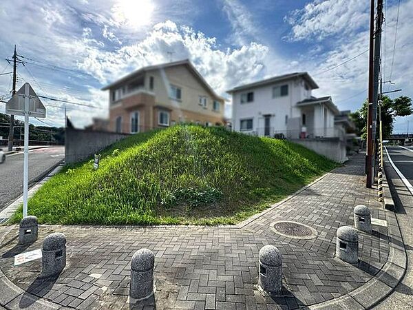 小学校まで徒歩15分圏内で、お子様のいるご家庭にもおすすめです♪