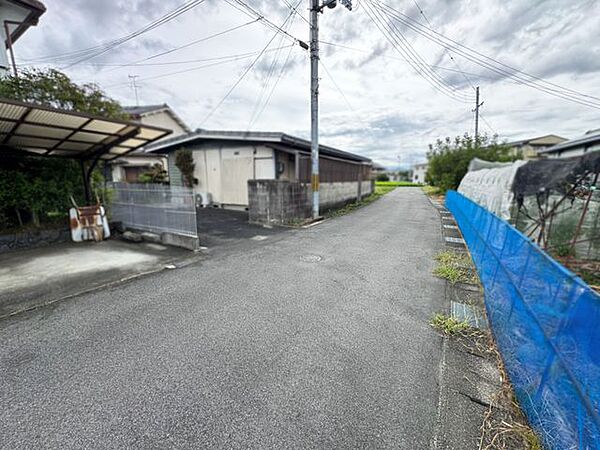 約350ｍで、奈良県の基幹道路の一つ、国道24号線にアクセスが可能です。車をご利用される方にも嬉しい立地です♪