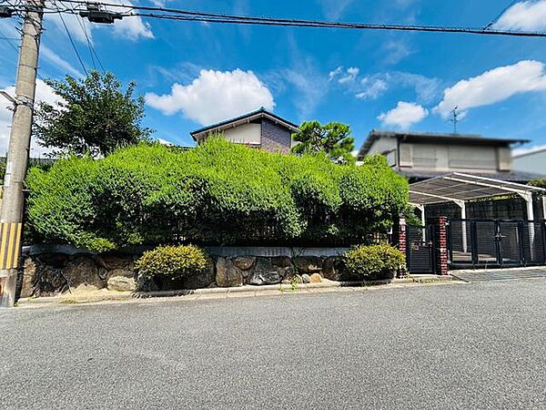 建築条件はございません。お好きな工務店やハウスメーカーでのこだわり建築が可能な物件です♪