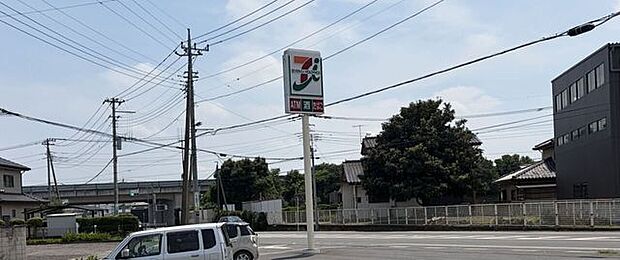 セブンイレブン藪塚山之神店 3880m