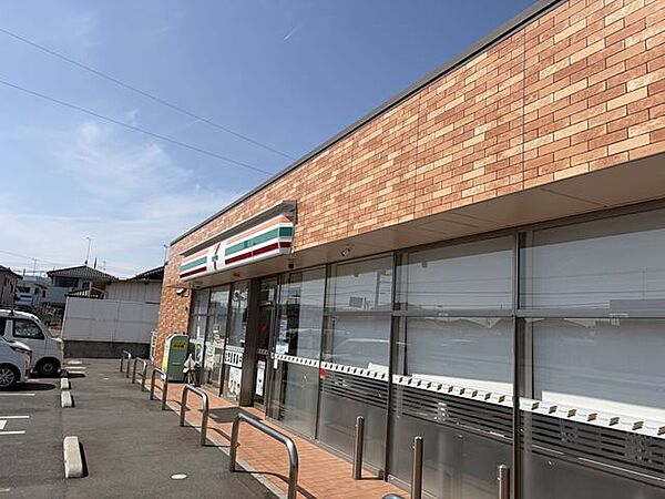 セブンイレブン　大泉吉田店 1360m