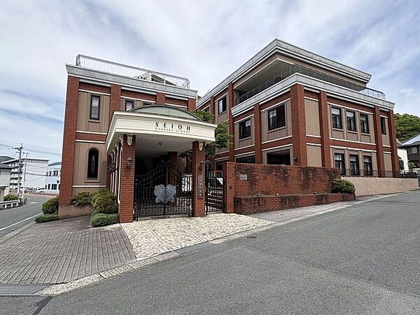 誠櫻幼愛園 940m