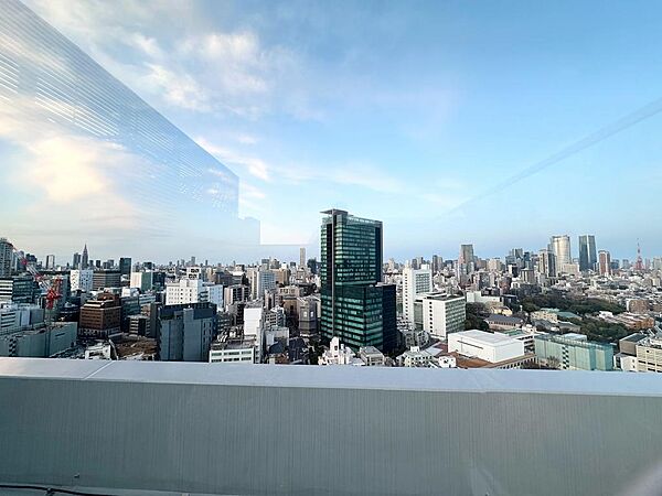 スカイラウンジ