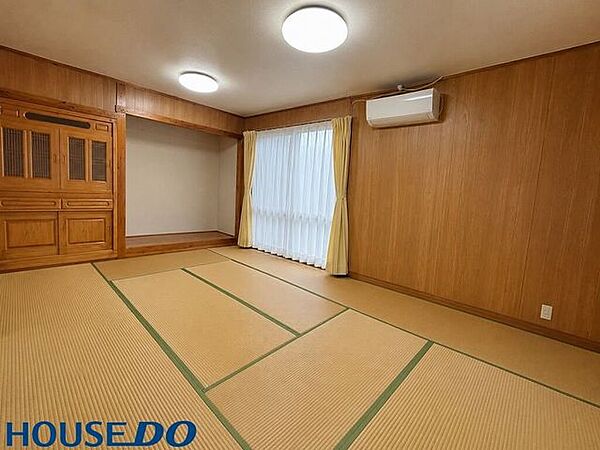 AI加工で家具小物削除しております。