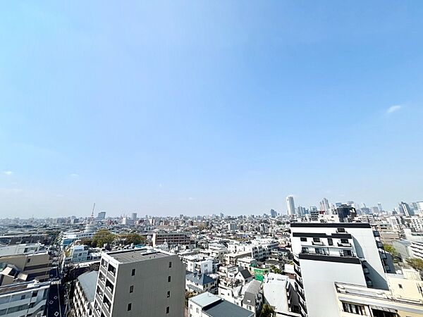 13階部分/角部屋（南西・北西向き）から望む、開放的なパノラマ眺望！