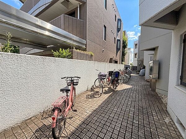 【駐輪場】※空き状況は担当者にご確認をお願いいたします