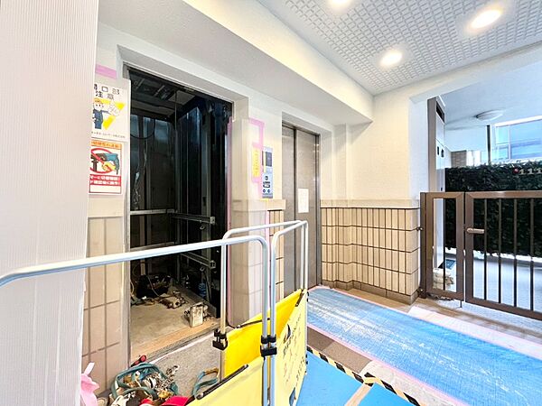 エレベーター2基のため、通勤・通学時間の混雑緩和や待ち時間の短縮に繋がり、高い利便性があります！