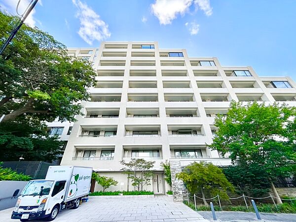 毎日の暮らしが便利になる「池尻大橋」駅徒歩7分です。