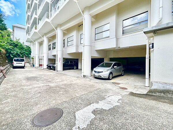 【共用部分】平置き駐車場