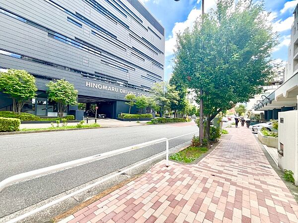 【その他】前面道路（目黒三田り）