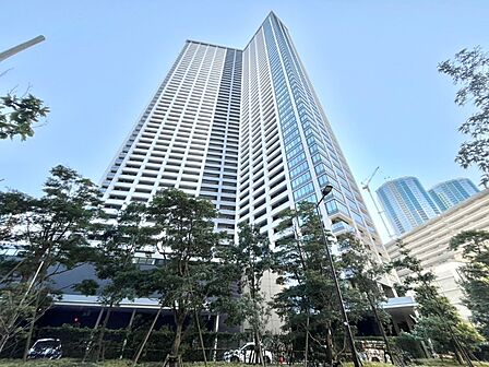 買い物施設が充実の便利な住環境。
