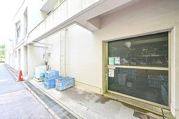 ゴミ置き場
