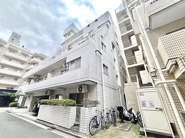 買い物施設が充実の便利な住環境です！（武蔵小杉東急スクエア、ららテラス 武蔵小杉、グランツリー武蔵小杉等）