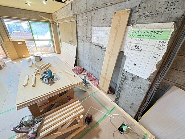 システムキッチン施工位置／完成済み物件を見学することも出来ます。（撮影日：2026年10月11日）