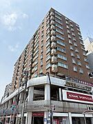 マンション外観／総戸数140戸の大規模マンション