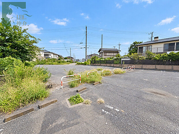 青空が広がり心地よい風が通り抜ける開放感あふれる穏やかな周辺環境