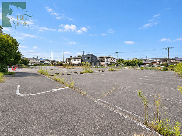 どこまでも広がる青空の下で開放的な心地よさを存分に感じられる空間