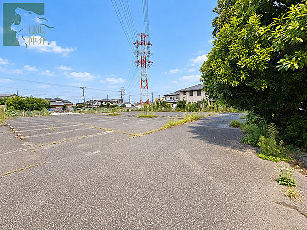 広々とした空間に心地よい風が通り抜ける開放的なロケーション