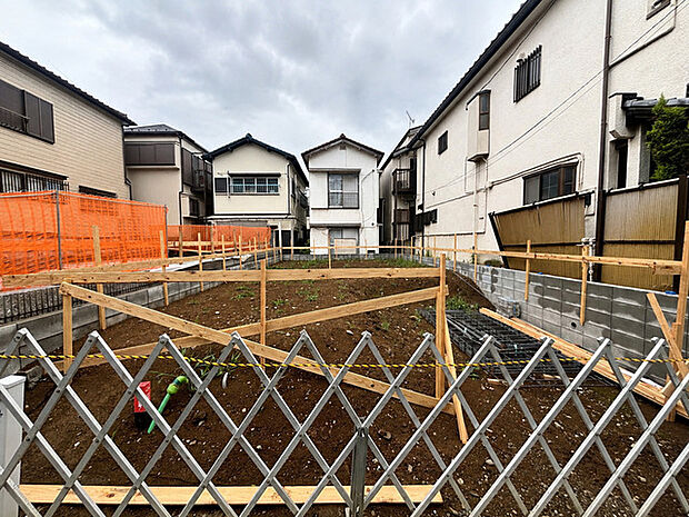 周辺環境が落ち着いた静かな住宅街に佇む、これから新しい物語が始まる敷地です 