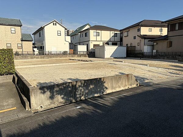 西側公道より撮影