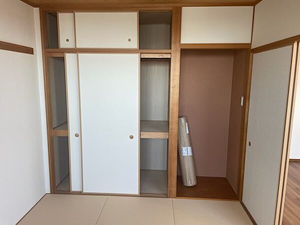 押入があり、和室の収納力もバツグン(2026年03月撮影)