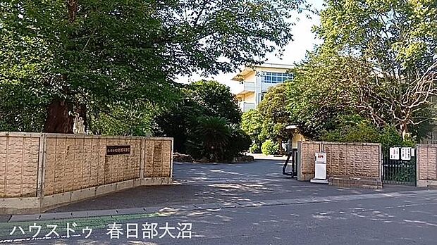 岩槻中学校 960m