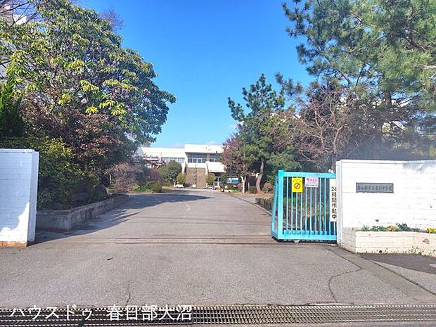 豊野中学校 580m
