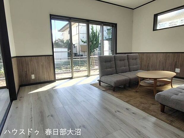 同型写真(リビング)