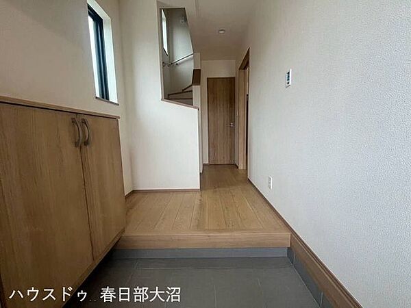 玄関を拡大表示