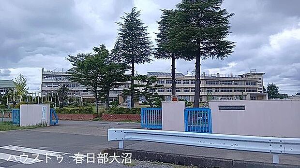 杉戸第二小学校 1300m