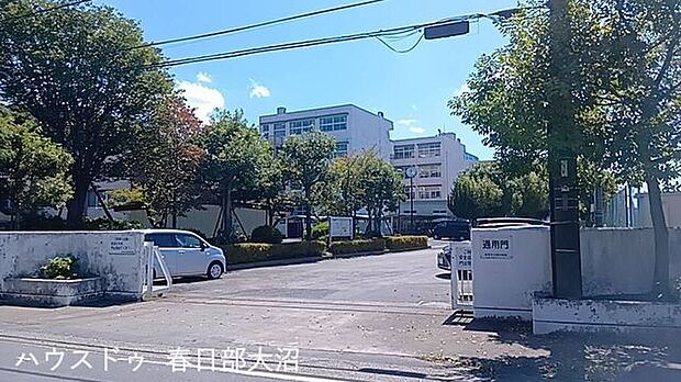 西中学校 950m