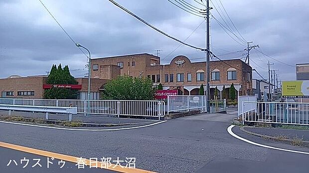 ワイズレディースクリニック 1000m