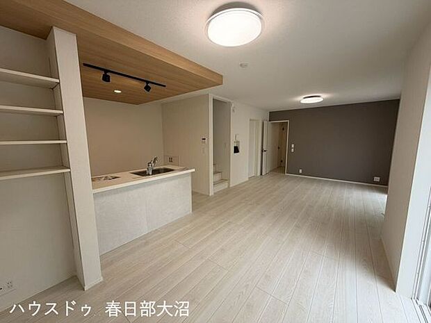 同型写真(リビング)