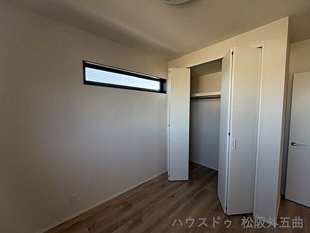 2階5帖の洋室収納