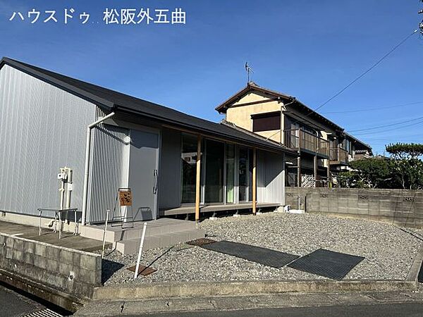 西から東に向かって撮影