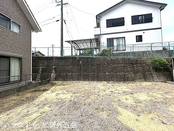 南東から北西に向かって撮影